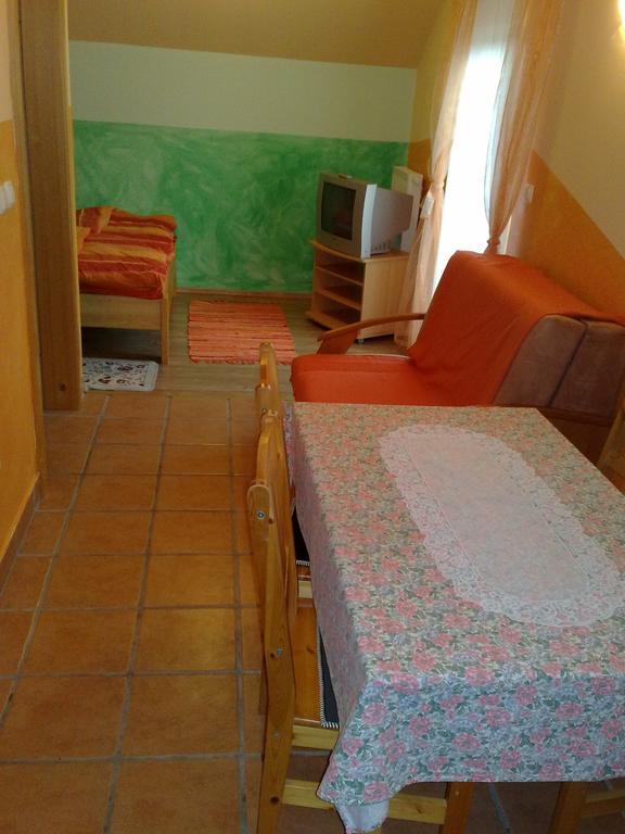 Apartment Beli Zajec Мозирие Екстериор снимка